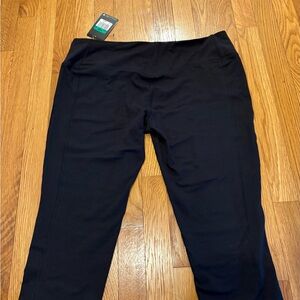 Nike Black Women's Crop Leggings